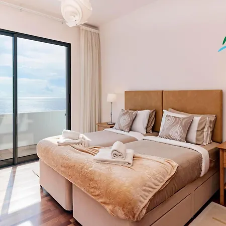 Ourmadeira - The Designhouse, Contemporary Vila Arco da Calheta (Madeira)